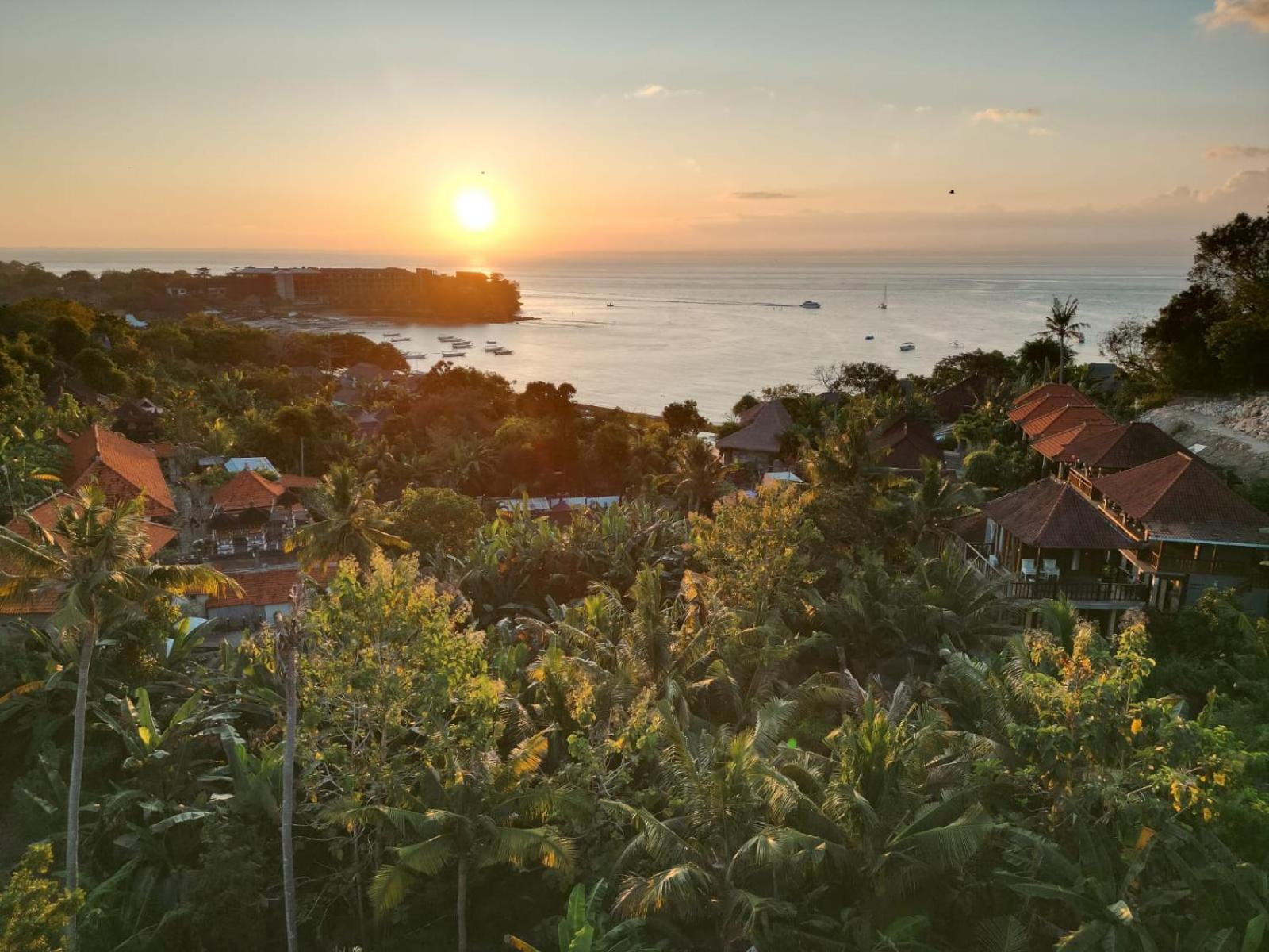 La Gautch Bungalow Lembongan Exterior photo